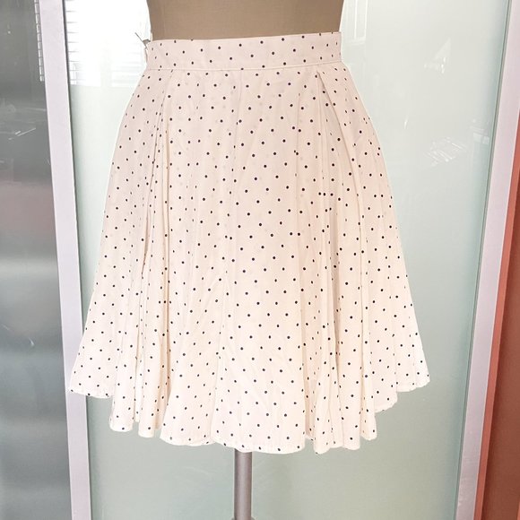 Never Worn American Apparel skater skirt white with black dot size S - Picture 5 of 8